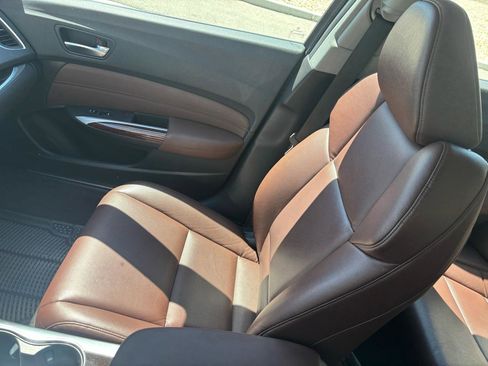 Used 2015 Acura TLX FWD image 9