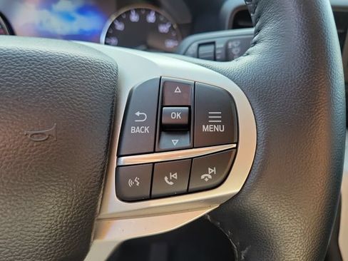 Used 2023 Ford Explorer XLT RWD image 21