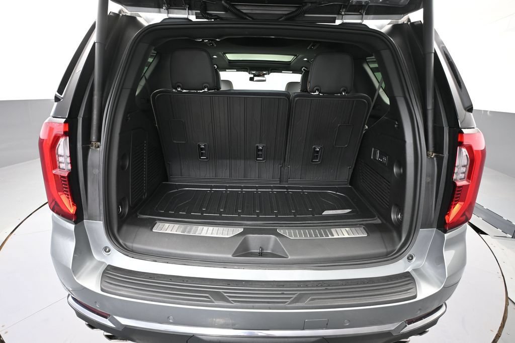 Used 2025 GMC Yukon AT4 AWD/4WD image 40
