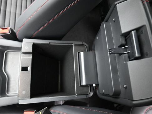 New 2026 Ford Explorer ST-Line w/ ST-Line Street Pack AWD/4WD image 18