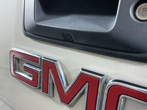 Used 2015 GMC Sierra 1500 SLT w/ SLT Crew Cab Value Package AWD/4WD image 8