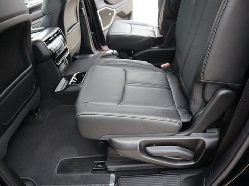 New 2026 Jeep Grand Wagoneer Limited AWD/4WD image 13