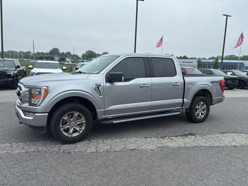 Used 2022 Ford F150 XLT w/ Equipment Group 302A High AWD/4WD image 4
