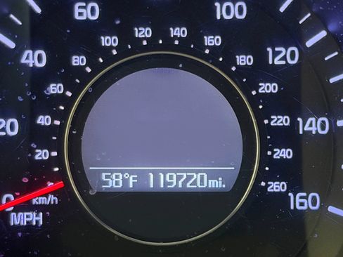 Used 2015 Kia Optima LX FWD image 38