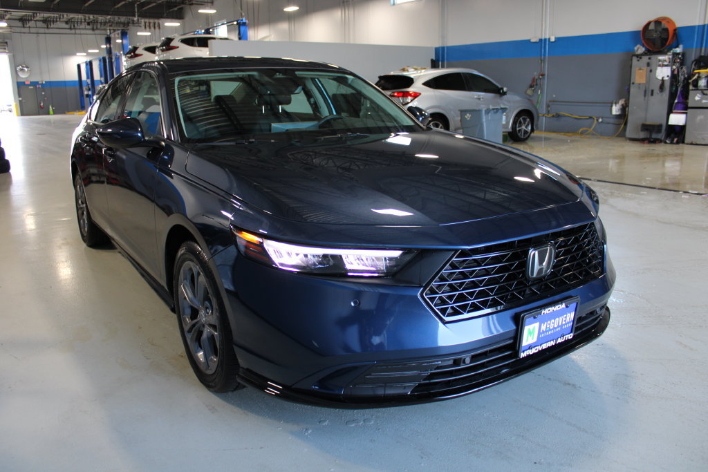 Certified 2025 Honda Accord EX-L image 3