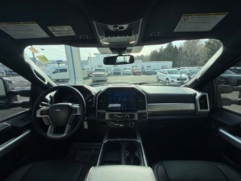 Used 2022 Ford F250 Lariat w/ Chrome Package image 27