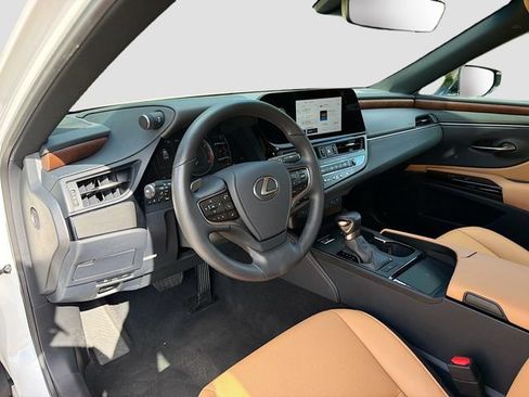 Used 2025 Lexus ES 350 w/ Premium Package FWD image 25