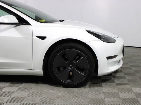 Used 2023 Tesla Model 3 Standard Range RWD image 31