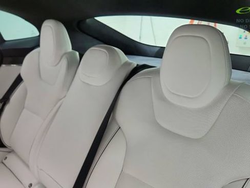 Used 2022 Tesla Model S Plaid AWD/4WD image 30