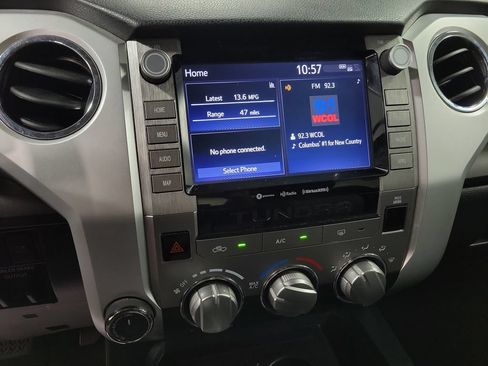 Used 2020 Toyota Tundra SR5 w/ SR5 Convenience Package AWD/4WD image 15