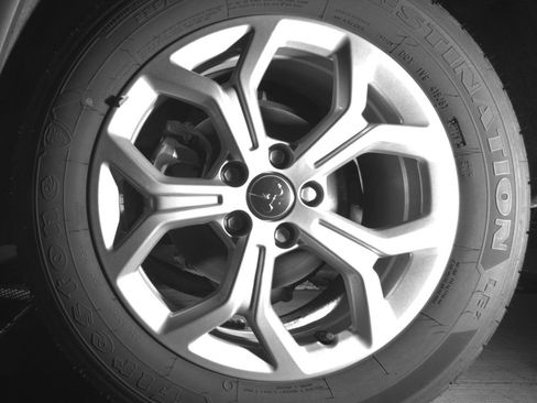 Used 2025 Jeep Compass Latitude AWD/4WD image 14
