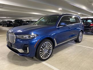 Used 2021 BMW X7 xDrive40i w/ Parking Assistance Package AWD/4WD video 1