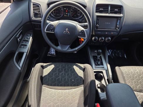 Used 2025 Mitsubishi Outlander Sport ES AWD/4WD image 8