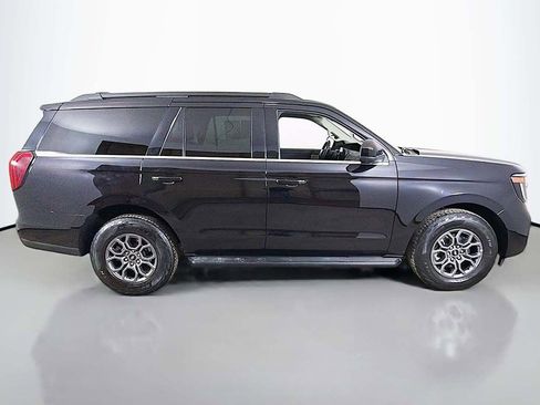 Used 2025 Ford Expedition Active image 14