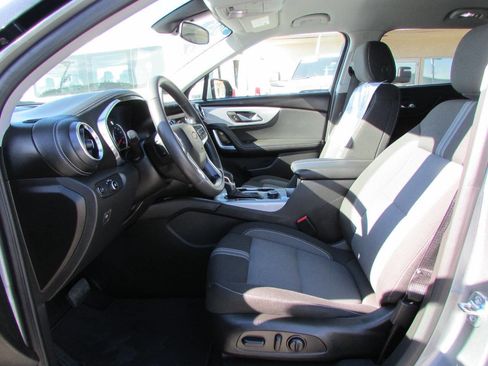 Used 2025 Chevrolet Blazer LT image 13