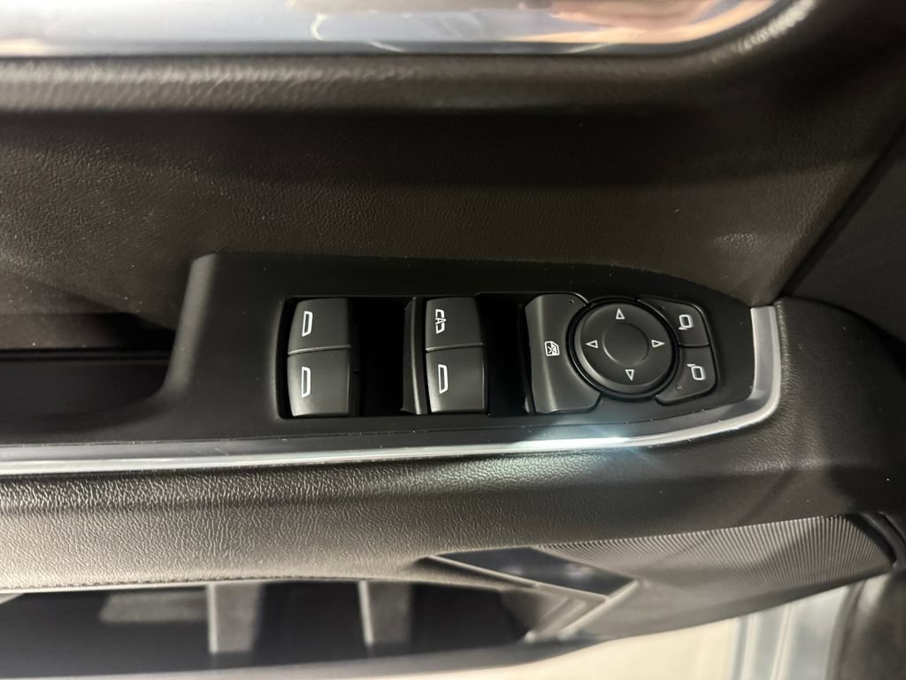 Used 2024 GMC Sierra 1500 SLE AWD/4WD image 17