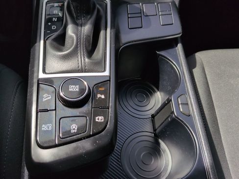 Used 2025 Kia Sportage LX FWD image 25