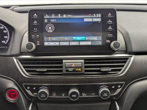 Used 2022 Honda Accord Touring image 23