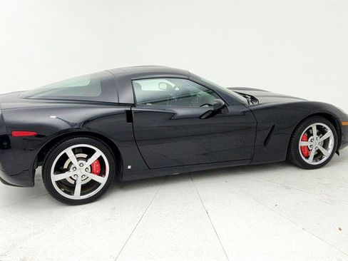 Used 2010 Chevrolet Corvette Coupe w/ 1LT image 7