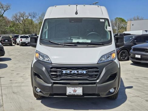 New 2026 RAM ProMaster 2500 w/ Convenience Group image 4