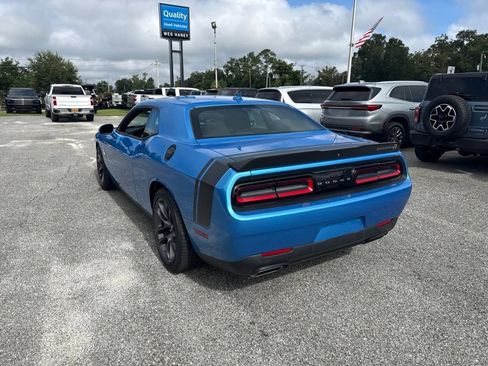 Used 2023 Dodge Challenger R/T Scat Pack w/ Scat Pack Stripe RWD image 6