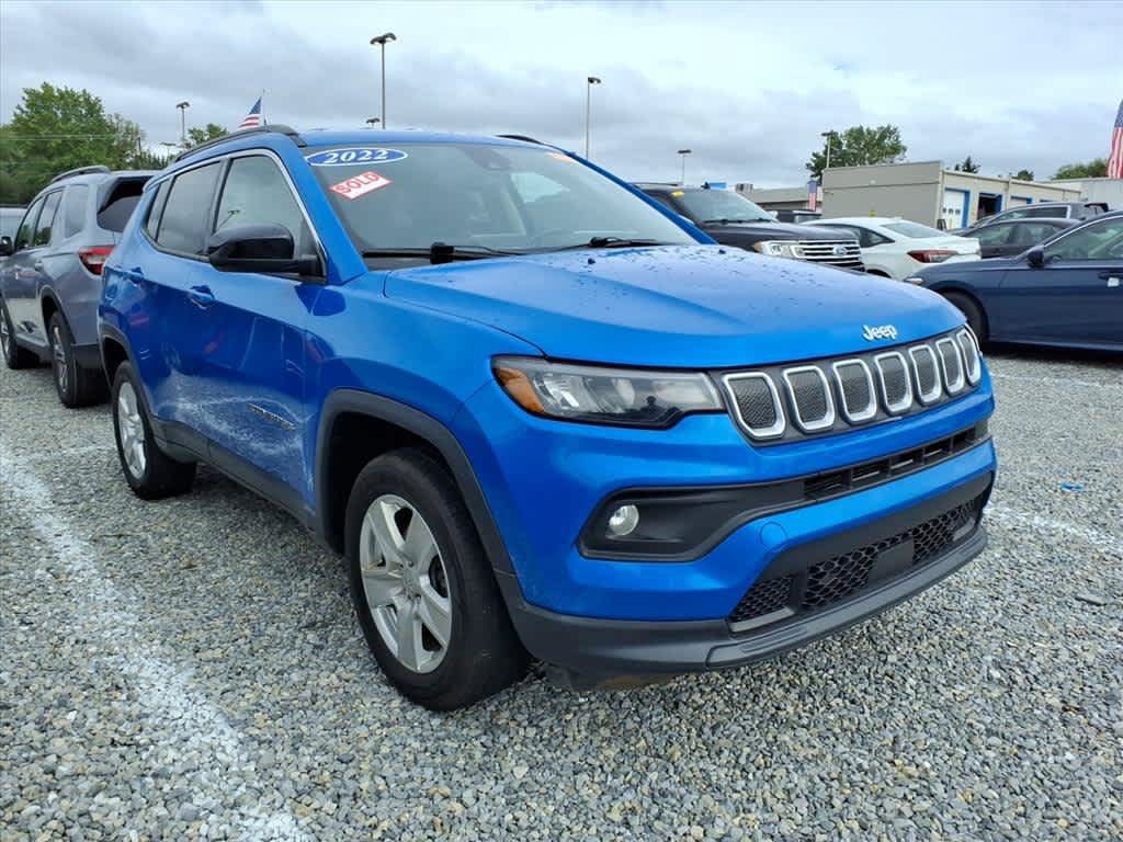 Used 2022 Jeep Compass Latitude AWD/4WD image 14