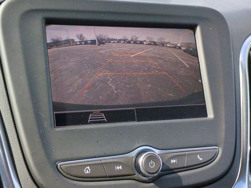 Used 2022 Chevrolet Equinox LT image 12