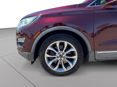 Used 2018 Lincoln MKC Select w/ Select Plus Package FWD image 9