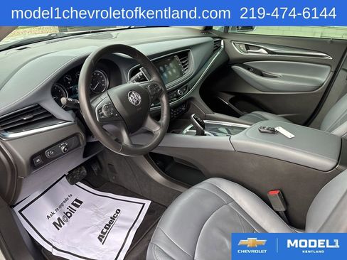 Used 2018 Buick Enclave Premium FWD image 18