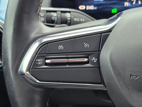 Used 2024 Chevrolet Equinox EV LT image 33