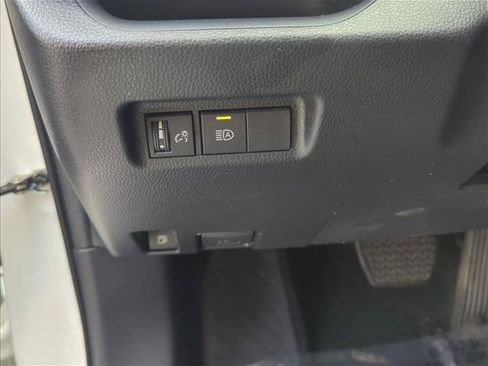 Certified 2025 Toyota RAV4 LE AWD/4WD image 11