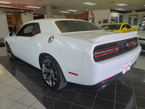 Used 2015 Dodge Challenger R/T w/ Quick Order Package 22B R/T image 7