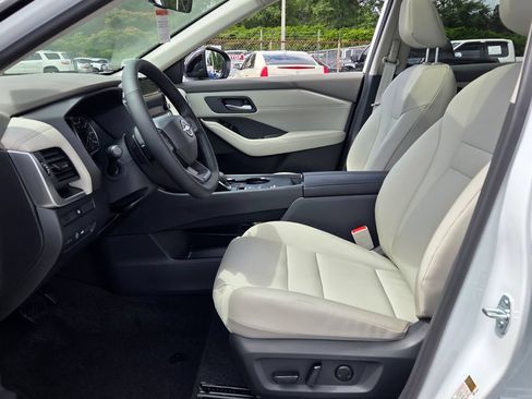 New 2026 Nissan Rogue Dark Armor FWD image 3