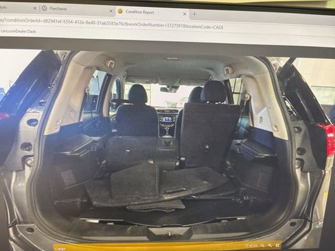 Used 2019 Nissan Rogue SV w/ Premium Package image 17