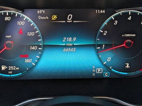 Used 2020 Mercedes-Benz GLC 300 image 10