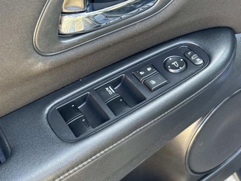 Used 2017 Honda HR-V LX image 18