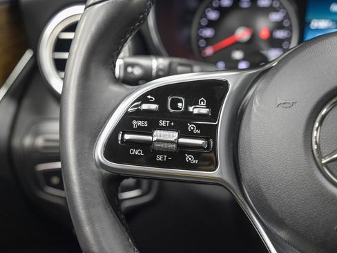 Used 2020 Mercedes-Benz GLC 300 4MATIC image 18