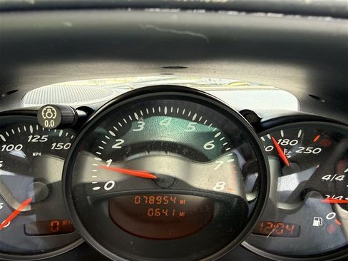 Used 2003 Porsche Boxster RWD image 10