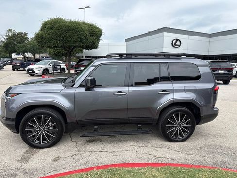 Certified 2025 Lexus GX 550 w/ Cold Area Package AWD/4WD image 2