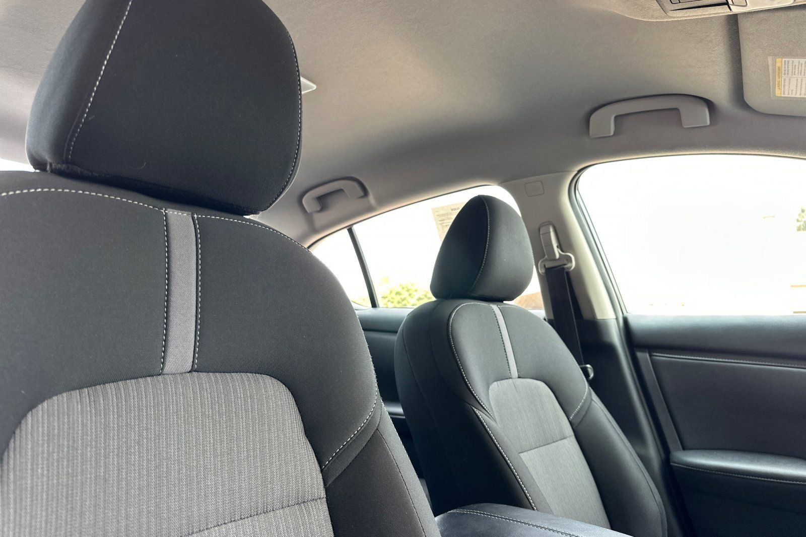 Used 2025 Nissan Sentra SV FWD image 17