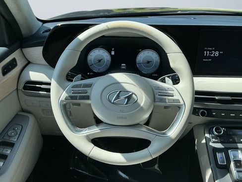 Used 2024 Hyundai Palisade Limited AWD/4WD image 13