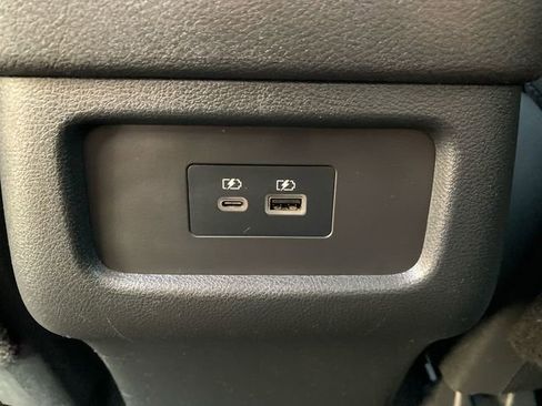 Used 2023 Nissan Pathfinder SL w/ SL Premium Package image 18