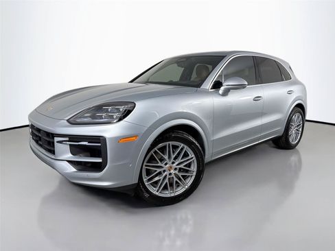 Certified 2026 Porsche Cayenne AWD/4WD image 1