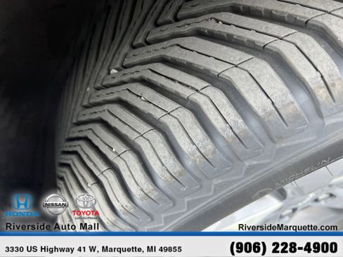 Used 2021 Jeep Grand Cherokee L Limited w/ MOPAR Finishing Package AWD/4WD image 12