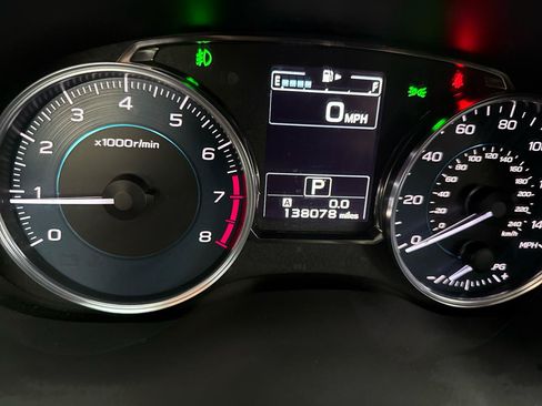 Used 2015 Subaru Crosstrek 2.0i Limited AWD/4WD image 18