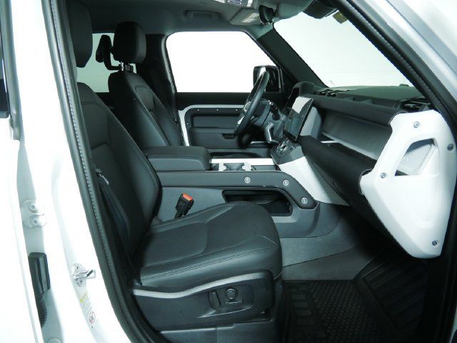 Used 2026 Land Rover Defender 110 S AWD/4WD image 12