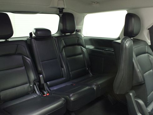 Used 2025 Lincoln Navigator Reserve image 20