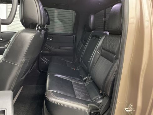 Used 2022 Nissan Frontier PRO-4X w/ Pro-4X Premium Package AWD/4WD image 22
