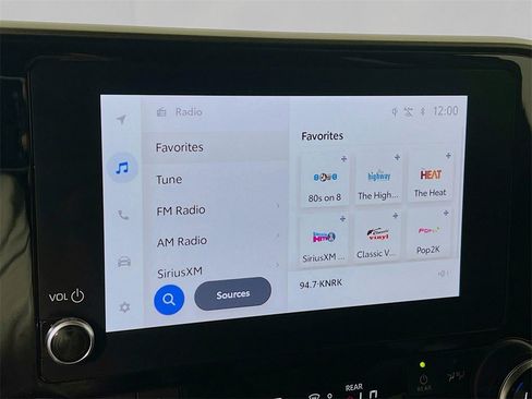 Certified 2024 Toyota Highlander XLE image 14
