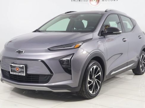 Used 2023 Chevrolet Bolt EUV Premier image 5